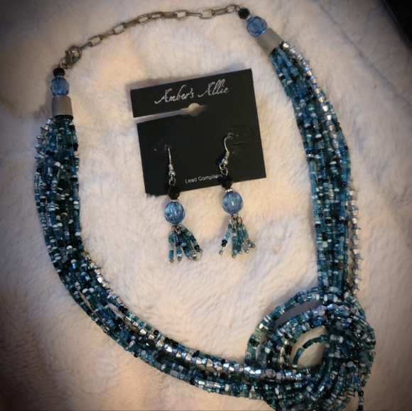 Jewelry - Necklace and Earring set